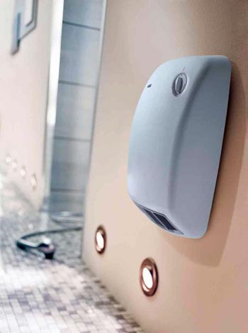 fanlı banyo ısıtıcısı ,  2000 watt elektriksel güç ile banyoların ısıtılmasını sağlar.